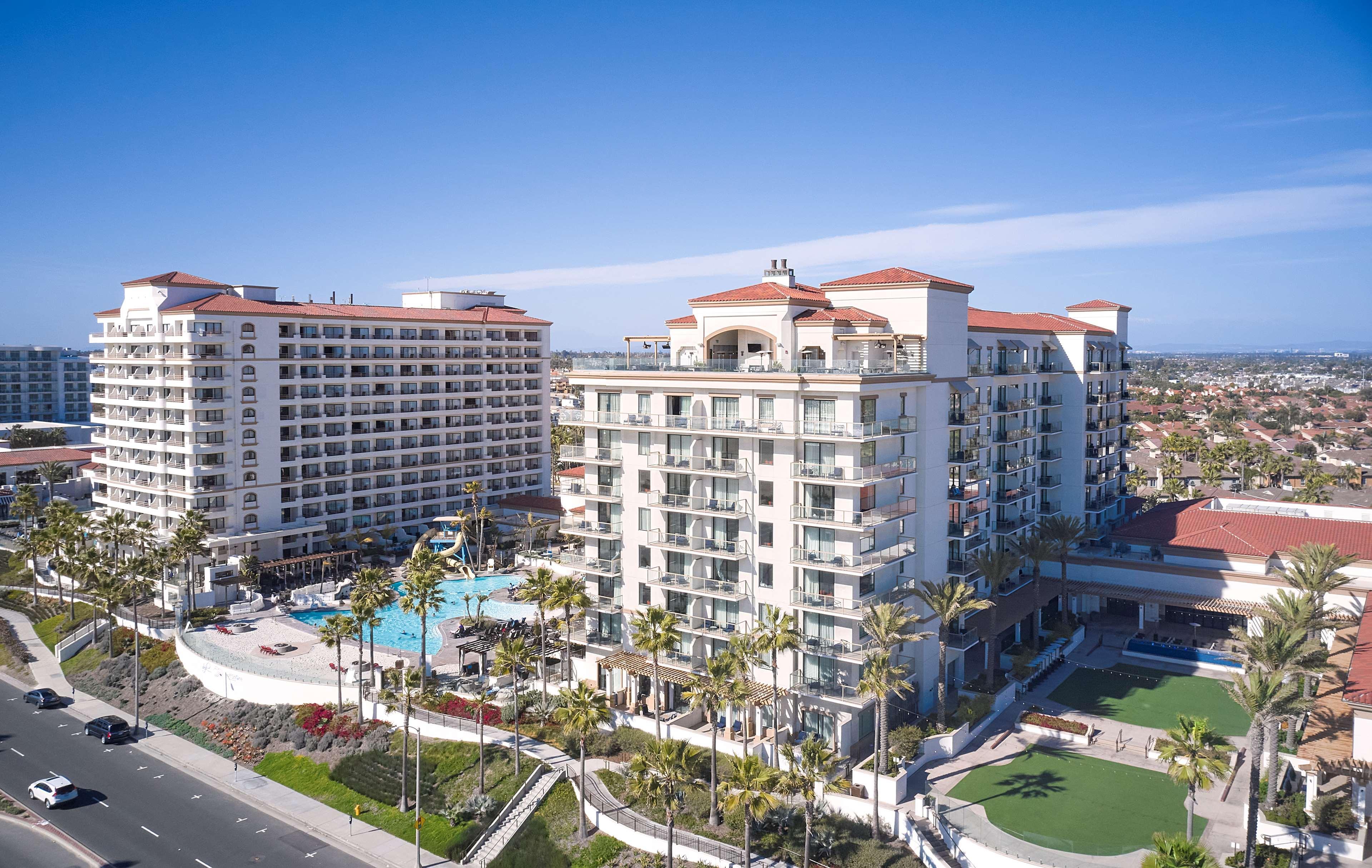 Resort The Waterfront Resort, A Hilton 4*