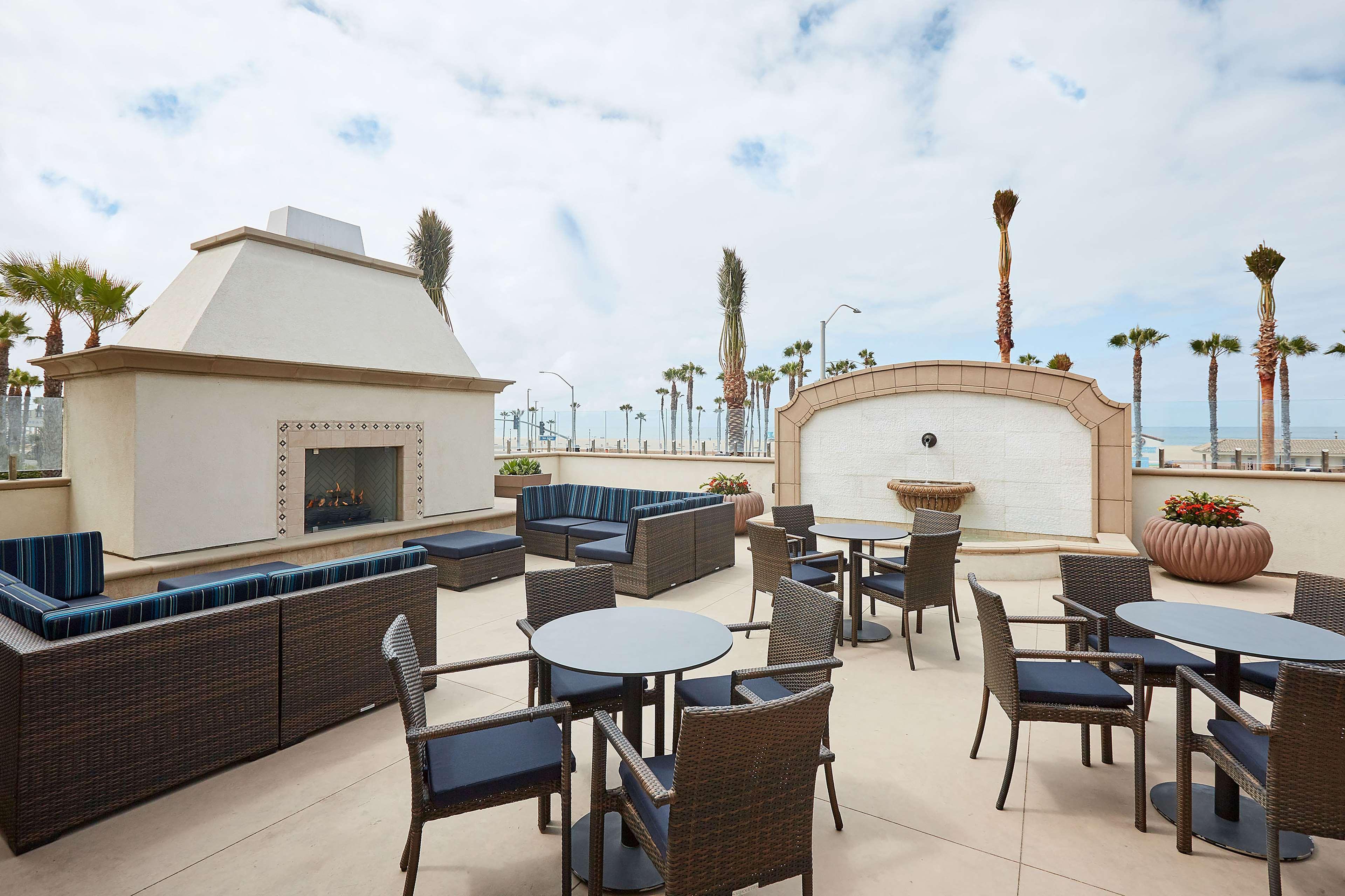 The Waterfront Resort, A Hilton 4*