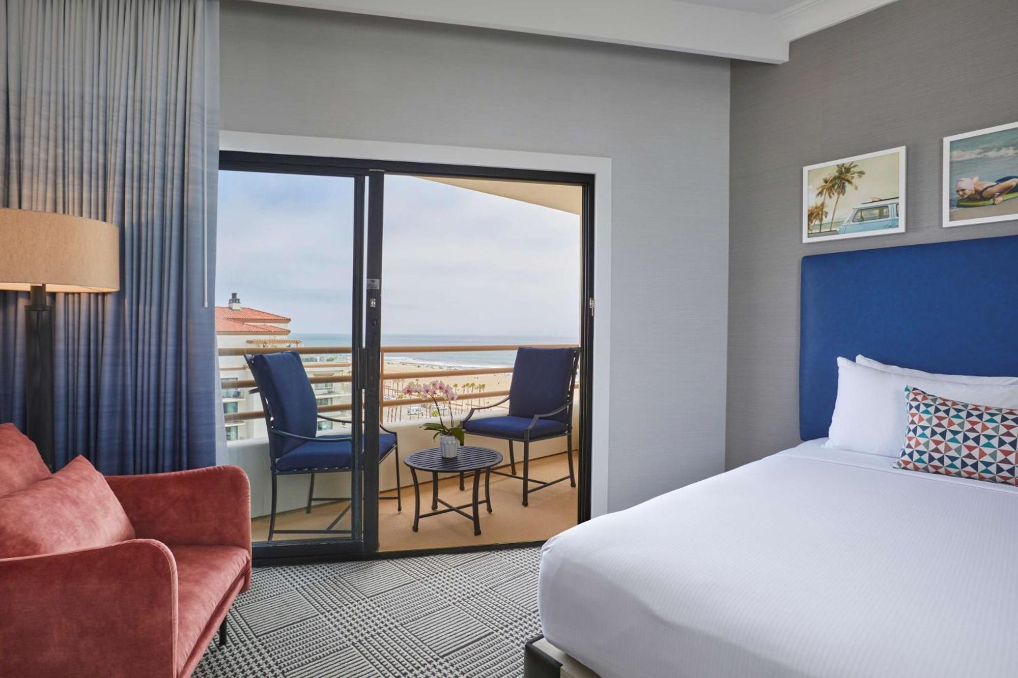 The Waterfront Resort, A Hilton 4* Huntington Beach
